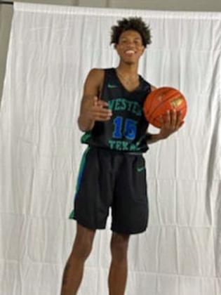 Jonathan Davis, a former Littlefield Wildcat, recently began playing basketball overseas in Rome, Italy. (Submitted Photo)