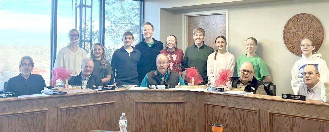 Commissioners hold regular meeting Monday