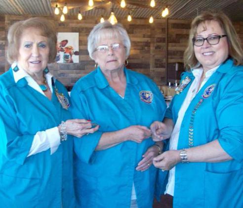 100 hour bar Linda Williams, Janice Sokora. Not picture Joan Harrell, Retha Williams, Harry Heckard, and Janet Conkin.