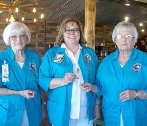Kay Cloninger, Lori Durham received 300 hour bar presented by Linda Williams.