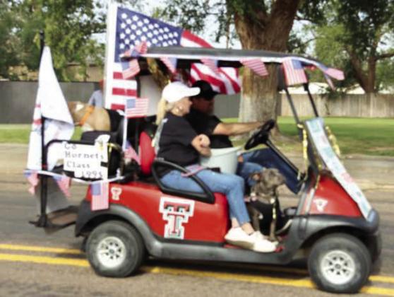 Sudan High School Class of 95 represented at the Sudan Harvest Festival Parade on Saturday Sept. 27, 2025. (Photo by Ann Reagan)