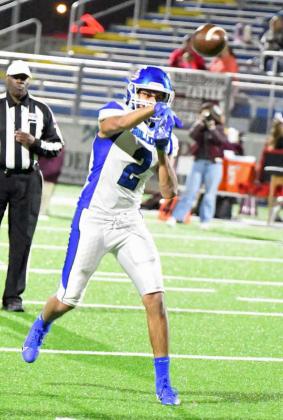 Amherst junior quarterback, Joel Garcia, fires a pass downfield looking for an open receiver, during the first quarter of the Bulldogs’ Bi-district play-off game against Klondike at LCHS on Thursday. (Staff Photo by Derek Lopez)