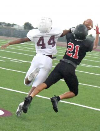 WILDCATS TAKE ON LEVELLAND IN FIRST SCRIMMAGE OF SEASON