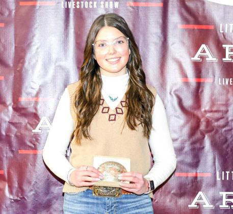 Senior Goat Showmanship Award - Scout Smith, Sudan 4-H (Photo by MD Creations)