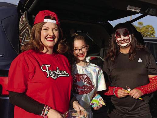 Lamb Healthcare Center Trunk-or-Treat