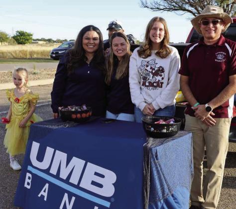 Lamb Healthcare Center Trunk-or-Treat