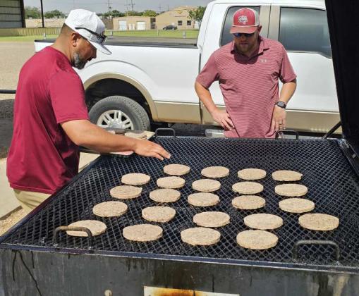 Sisters of Hope and Grace holds free quarterly meal for seniors at Lamb County Ag Center