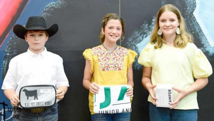 Olton winners at the National Jr. Angus Show