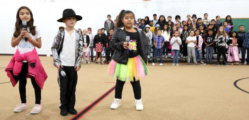 The spokespersons Lilly Villanueva Flores, Beckham Hall and Jaylah Minjarez for third grade presented their speaking parts at the “I Choose to Tune out Drugs” program on Friday October 27, 2023. (Photo by Ann Reagan)