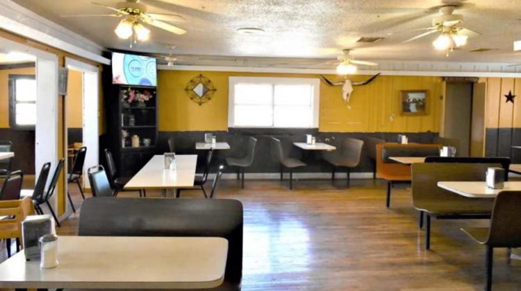 INSIDE VIEW OF DIXIE’S TOO RESTAURANT — This restaurant has been serving the Littlefield community many years, and this is a recent view of it. The restaurant now has a new owner, Jose Alfredo Sanchez, who purchased it from its previous owner, who has retired. (Photo by Krista Carpenter)
