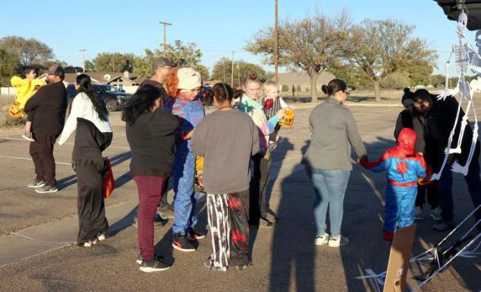Lamb Healthcare Center Trunk-or-Treat