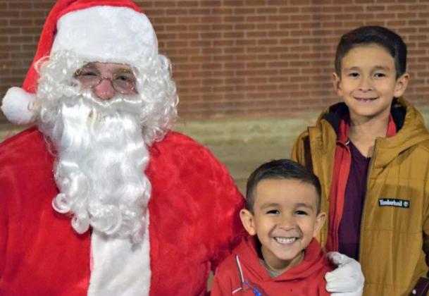 Sheriff ’s Dept. and McDonald’s host ‘Christmas for Kids’