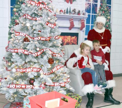 Santa was on hand to take the youngsters orders at the Littlefield Primary Family Christmas Night on Monday, December 12, 2022. (Photo by Ann Reagan)