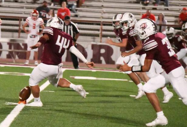 Mustangs looking to bounce back against Texico on Saturday