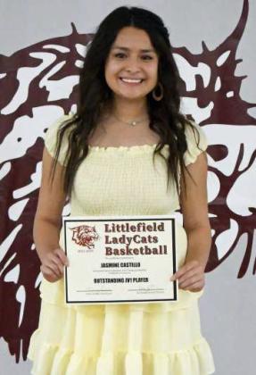 2023- 2024 JV GIRL’S BASKETBALL AWARD Jasmine Castillo, Outstanding JV Girl’s Basketball Award. (Staff Photo by Derek Lopez)