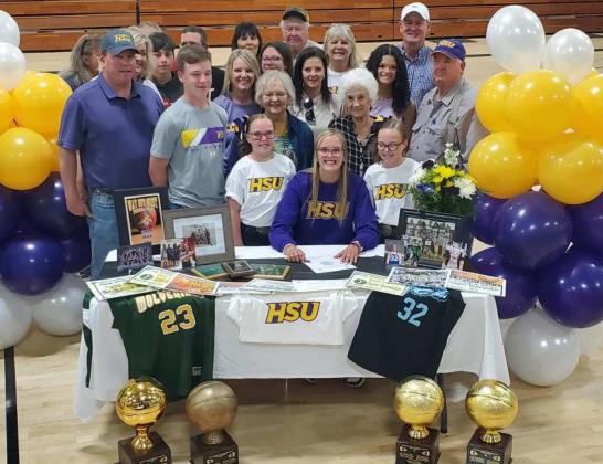 SIGNING DAY – Springlake-Earth senior, Sayler Beerwinkle, was surrounded by family and friends, as she signed her Letter of Intent to play basketball and continue her academic career at Hardin Simmons University on Monday in the Gymnasium at Springlake-Earth High School. (Staff Photo by Derek Lopez)